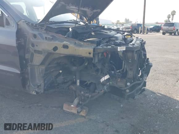 2017 Jeep Grand Cherokee Laredo with VIN 1C4RJEAG2HC605824, listed as a IAAI auction lot 43215690 with 111,643 mi miles and . Bid and sale history available at DreamBid. Image 6.