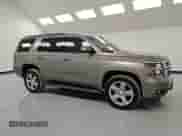 2019 Chevrolet Tahoe LT с VIN 1GNSCBKC0KR100687, выставлен на аукционе Copart как лот 53123455 с пробегом 104 006 миль миль и Чистый • Clean title. История ставок и продаж доступна на DreamBid. Изображение 4.