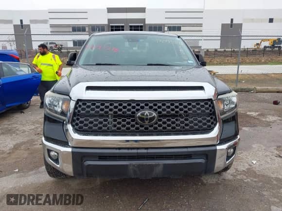 2020 Toyota Tundra SR5 with VIN 5TFEY5F16LX257140, listed as a IAAI auction lot 43095348 with 79,365 mi miles and . Bid and sale history available at DreamBid. Image 12.