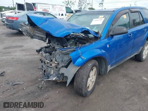2004 Saturn VUE V6 with VIN 5GZCZ53424S825478, listed as a IAAI auction lot 42811589 with Not provided miles and . Bid and sale history available at DreamBid. Image 6.