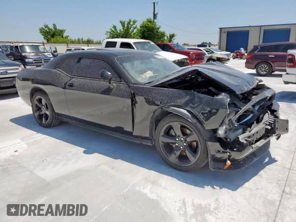 2014 Dodge Challenger R/T Plus with VIN 2C3CDYBT0EH122467, listed as a Copart auction lot 58392365 with 136,793 mi miles and Salvage title. Bid and sale history available at DreamBid. Image 4.