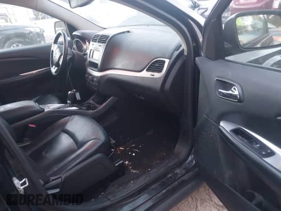 2016 Dodge Journey SE с VIN 3C4PDCAB4GT233610, выставлен на аукционе IAAI как лот 43380178 с пробегом 139 448 миль миль и . История ставок и продаж доступна на DreamBid. Изображение 5.