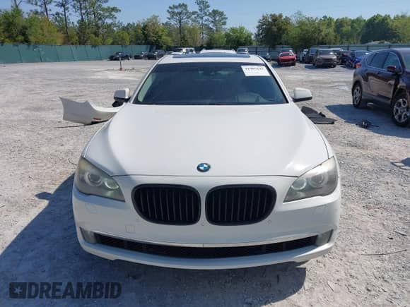 2012 BMW 7 Series 740Li with VIN WBAKB4C53CC576991, listed as a IAAI auction lot 41985643 with 107,416 mi miles and . Bid and sale history available at DreamBid. Image 13.
