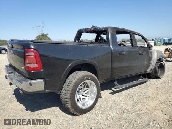 2019 Ram 1500 Laramie с VIN 1C6SRFRT5KN900467, выставлен на аукционе Copart как лот 68724385 с пробегом Не указан миль и На запчасти • Non repairable. История ставок и продаж доступна на DreamBid. Изображение 3.