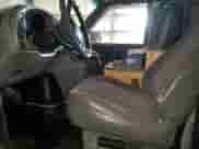 2000 Chevrolet Astro Cargo с VIN 1GCDM19W6YB169121, выставлен на аукционе Copart как лот 85204274 с пробегом 211 783 миль миль и Списание • Salvage title. История ставок и продаж доступна на DreamBid. Изображение 7.