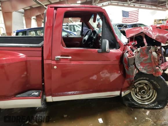 1992 Ford F-150 with VIN 1FTEF14N2NKA89548, listed as a Copart auction lot 40356224 with Not provided miles and Salvage title. Bid and sale history available at DreamBid. Image 10.