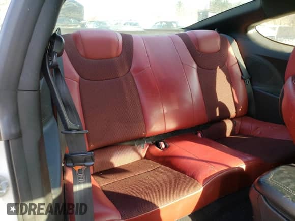 2013 Hyundai Genesis Coupe R-Spec z VIN KMHHU6KJ2DU080346, wystawiony jako Copart lot #48298765 z przebiegiem Nie podano mil oraz Czysty tytuł • Clean title. Historia ofert i sprzedaży dostępna na DreamBid. Obrazek 10.