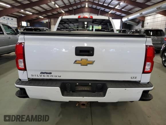 2017 Chevrolet Silverado 1500 LTZ with VIN 3GCUKSEC0HG135450, listed as a Copart auction lot 86406985 with 194,530 mi miles and Clean title. Bid and sale history available at DreamBid. Image 6.