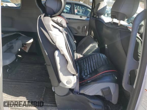 2023 Toyota Sienna Limited с VIN 5TDZSKFC6PS080376, выставлен на аукционе Copart как лот 49299375 с пробегом 105 881 миль миль и Списание • Salvage title. История ставок и продаж доступна на DreamBid. Изображение 11.