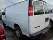 2008 Chevrolet Express Cargo z VIN 1GCGG25C881105206, wystawiony jako Copart lot #81512264 z przebiegiem 366 617 mil mil oraz Szkoda całkowita • Salvage title. Historia ofert i sprzedaży dostępna na DreamBid. Obrazek 2.