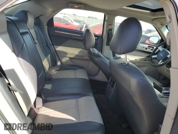 2006 Chrysler 300 Touring с VIN 2C3KA53G66H343268, выставлен на аукционе Copart как лот 81231825 с пробегом 142 824 миль миль и Списание • Salvage title. История ставок и продаж доступна на DreamBid. Изображение 10.