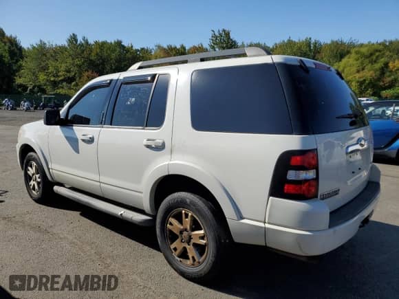 2010 Ford Explorer XLT with VIN 1FMEU7DE6AUA94691, listed as a Copart auction lot 81450665 with 155,639 mi miles and Clean title. Bid and sale history available at DreamBid. Image 2.