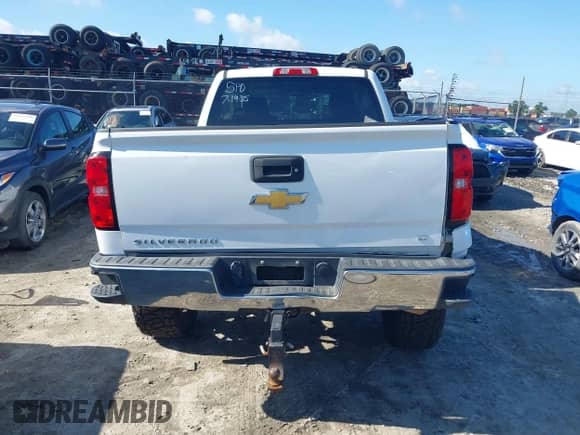 2017 Chevrolet Silverado 1500 LT z VIN 1GCVKREC0HZ129614, wystawiony jako IAAI lot #42833686 z przebiegiem 135 000 mil mil oraz . Historia ofert i sprzedaży dostępna na DreamBid. Obrazek 16.