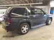 2007 Chevrolet TrailBlazer LT z VIN 1GNET13M772104069, wystawiony jako Copart lot #78030214 z przebiegiem 97 198 mil mil oraz Czysty tytuł • Clean title. Historia ofert i sprzedaży dostępna na DreamBid. Obrazek 3.