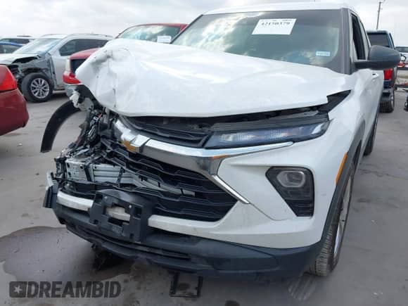 2024 Chevrolet TrailBlazer LS with VIN KL79MMS27RB216542, listed as a IAAI auction lot 42150379 with 26,844 mi miles and . Bid and sale history available at DreamBid. Image 6.