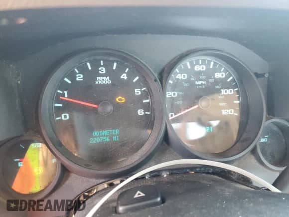 2008 Chevrolet Silverado 1500 Work Truck с VIN 1GCEC14X08Z107647, выставлен на аукционе Copart как лот 71289845 с пробегом 220 756 миль миль и Списание • Salvage title. История ставок и продаж доступна на DreamBid. Изображение 9.