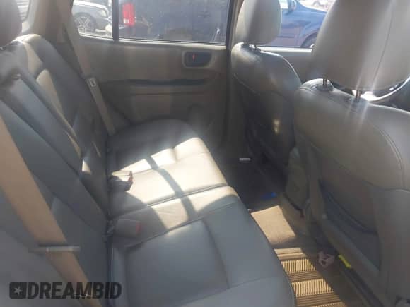 2002 Hyundai Santa Fe GLS с VIN KM8SC73D52U145811, выставлен на аукционе IAAI как лот 42859469 с пробегом 178 230 миль миль и . История ставок и продаж доступна на DreamBid. Изображение 8.