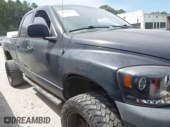 2008 Dodge 2500 SLT z VIN 3D7KS28A18G191162, wystawiony jako IAAI lot #43068775 z przebiegiem 536 108 mil mil oraz . Historia ofert i sprzedaży dostępna na DreamBid. Obrazek 13.