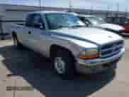 2002 Dodge Dakota SLT с VIN 1B7GL42X72S582306, выставлен на аукционе IAAI как лот 41823338 с пробегом 163 455 миль миль и . История ставок и продаж доступна на DreamBid. Изображение 1.
