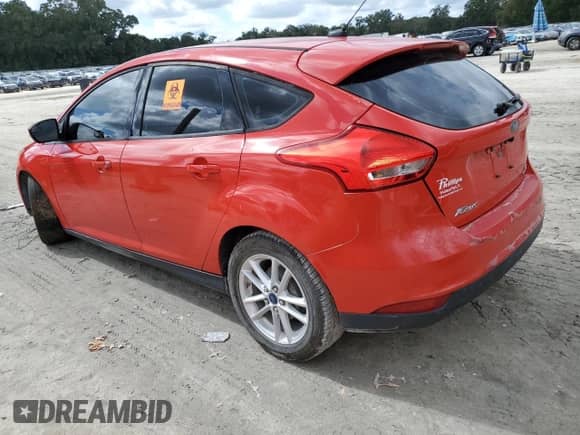 2015 Ford Focus SE with VIN 1FADP3K24FL307021, listed as a Copart auction lot 89929925 with Not provided miles and Clean title. Bid and sale history available at DreamBid. Image 2.