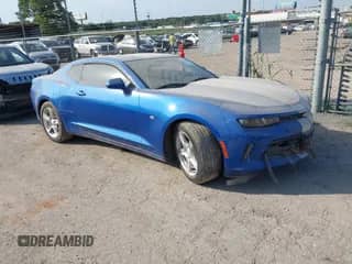 2018 Chevrolet Camaro 1LT с VIN 1G1FB1RX2J0113176, выставлен на аукционе IAAI как лот 43256723 с пробегом 57 234 миль миль и . История ставок и продаж доступна на DreamBid. Изображение 1.