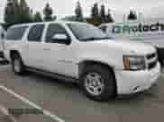 2011 Chevrolet Suburban LT z VIN 1GNSCJE06BR388033, wystawiony jako Copart lot #84458845 z przebiegiem 127 068 mil mil oraz Szkoda całkowita • Salvage title. Historia ofert i sprzedaży dostępna na DreamBid. Obrazek 4.