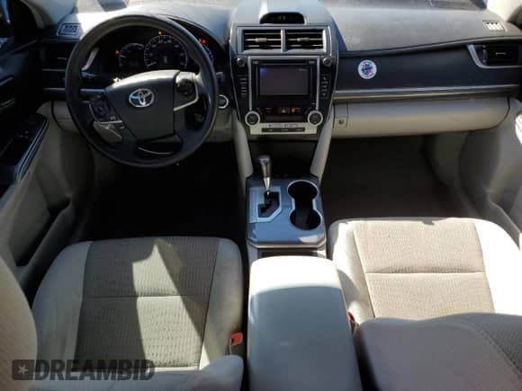 2013 Toyota Camry LE z VIN 4T1BD1FK4DU077881, wystawiony jako Copart lot #86800625 z przebiegiem 181 318 mil mil oraz Szkoda całkowita • Salvage title. Historia ofert i sprzedaży dostępna na DreamBid. Obrazek 8.