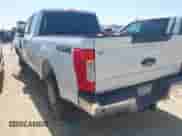 2019 Ford F-250 XL z VIN 1FT7X2B67KEE59717, wystawiony jako IAAI lot #42919060 z przebiegiem Nie podano mil oraz . Historia ofert i sprzedaży dostępna na DreamBid. Obrazek 3.