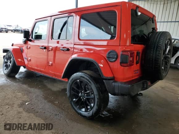 2025 Jeep Wrangler Sahara with VIN 1C4RJXP68SW600580, listed as a Copart auction lot 70394395 with 10,020 mi miles and Clean title. Bid and sale history available at DreamBid. Image 2.