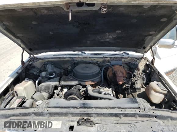 1989 Chevrolet Suburban with VIN 1GNGR26N6KF150544, listed as a Copart auction lot 50469335 with 21,480 mi miles and Clean title. Bid and sale history available at DreamBid. Image 12.
