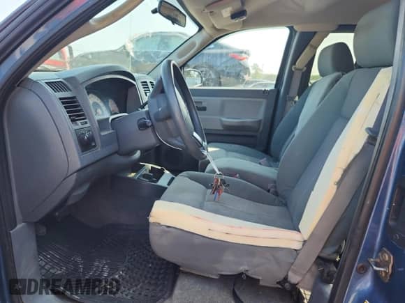 2005 Dodge Dakota ST with VIN 1D7HE22K95S292957, listed as a Copart auction lot 66282885 with 116,665 mi miles and Clean title. Bid and sale history available at DreamBid. Image 7.