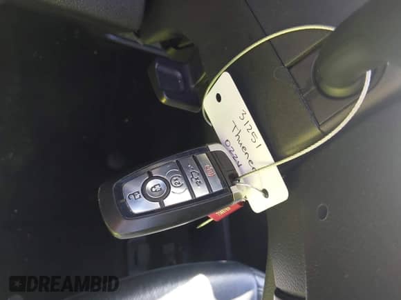 2018 Ford F-150 XL z VIN 1FTEW1CG4JKD13884, wystawiony jako IAAI lot #43204926 z przebiegiem 162 084 mil mil oraz . Historia ofert i sprzedaży dostępna na DreamBid. Obrazek 11.