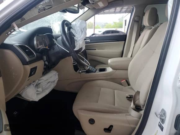 2022 Jeep Grand Cherokee Laredo E с VIN 1C4RJEAGXNC180493, выставлен на аукционе Copart как лот 57873305 с пробегом 63 326 миль миль и Списание • Salvage title. История ставок и продаж доступна на DreamBid. Изображение 7.