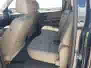 2018 GMC Sierra 1500 SLT z VIN 3GTP1NEC3JG212142, wystawiony jako IAAI lot #43027926 z przebiegiem 180 704 mil mil oraz . Historia ofert i sprzedaży dostępna na DreamBid. Obrazek 8.