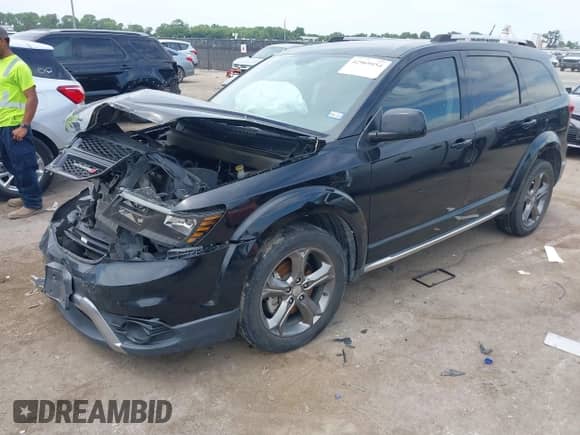 2016 Dodge Journey Crossroad Plus with VIN 3C4PDCGB4GT107108, listed as a IAAI auction lot 42969854 with 124,198 mi miles and . Bid and sale history available at DreamBid. Image 2.