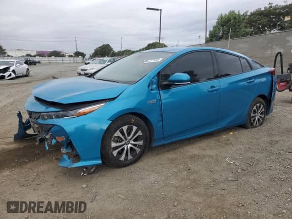 2020 Toyota Prius XLE with VIN JTDKARFP0L3142446, listed as a Copart auction lot 86727155 with 101,321 mi miles and Salvage title. Bid and sale history available at DreamBid. Image 1.