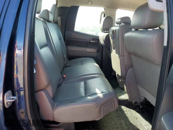 2012 Toyota Tundra z VIN 5TFRU5F17CX027376, wystawiony jako Copart lot #55213385 z przebiegiem 286 149 mil mil oraz Szkoda całkowita • Salvage title. Historia ofert i sprzedaży dostępna na DreamBid. Obrazek 10.