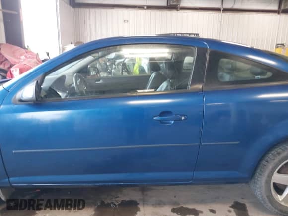 2005 Chevrolet Cobalt LS с VIN 1G1AL12F057650506, выставлен на аукционе IAAI как лот 42004065 с пробегом 223 240 миль миль и . История ставок и продаж доступна на DreamBid. Изображение 15.