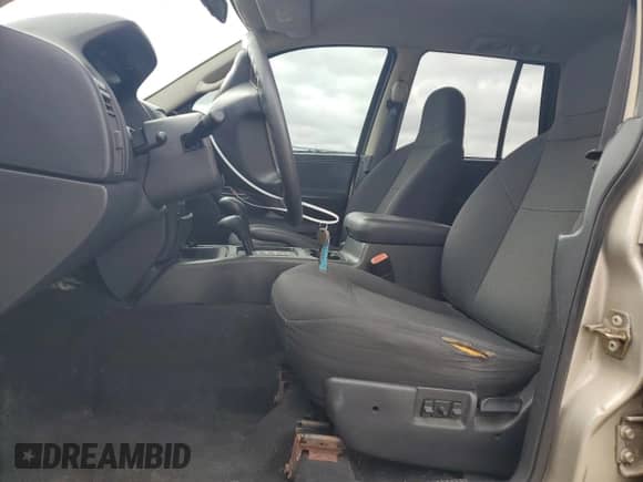 2004 Jeep Grand Cherokee Laredo с VIN 1J4GW48S74C315077, выставлен на аукционе Copart как лот 84575215 с пробегом 152 289 миль миль и Чистый • Clean title. История ставок и продаж доступна на DreamBid. Изображение 7.