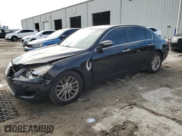 2011 Hyundai Genesis z VIN KMHGC4DE3BU113659, wystawiony jako Copart lot #72034854 z przebiegiem 138 216 mil mil oraz Nie do naprawy • Non repairable. Historia ofert i sprzedaży dostępna na DreamBid. Obrazek 1.