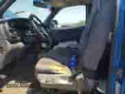 1998 Dodge 1500 z VIN 1B7HC13Z7WJ139829, wystawiony jako Copart lot #69193324 z przebiegiem 145 935 mil mil oraz Szkoda całkowita • Salvage title. Historia ofert i sprzedaży dostępna na DreamBid. Obrazek 7.