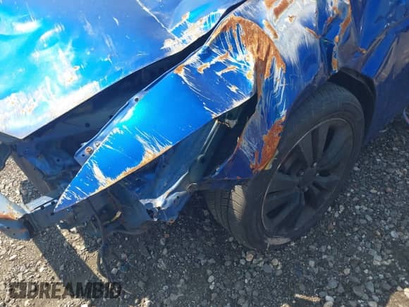 2011 Honda Accord EX with VIN 1HGCS1B79BA001377, listed as a IAAI auction lot 40209633 with 71,364 mi miles and . Bid and sale history available at DreamBid. Image 14.