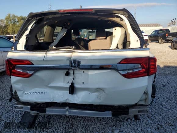 2018 Honda Odyssey EX with VIN 5FNRL6H57JB044727, listed as a Copart auction lot 86117065 with 112,962 mi miles and Salvage title. Bid and sale history available at DreamBid. Image 6.