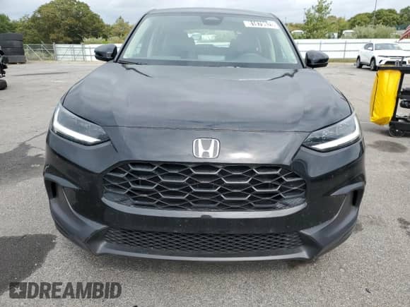 2025 Honda HR-V LX with VIN 3CZRZ1H3XSM744586, listed as a Copart auction lot 81679525 with 18,471 mi miles and Clean title. Bid and sale history available at DreamBid. Image 5.