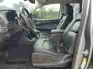 2019 Chevrolet Colorado 2WD Z71 z VIN 1GCGSDEN7K1117155, wystawiony jako Copart lot #84733375 z przebiegiem 97 708 mil mil oraz Szkoda całkowita • Salvage title. Historia ofert i sprzedaży dostępna na DreamBid. Obrazek 7.