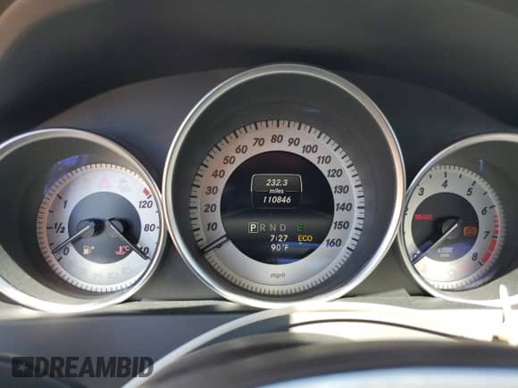 2014 Mercedes-Benz C 300 Sport с VIN WDDGF8AB2ER319663, выставлен на аукционе Copart как лот 69626275 с пробегом 110 846 миль миль и Списание • Salvage title. История ставок и продаж доступна на DreamBid. Изображение 9.