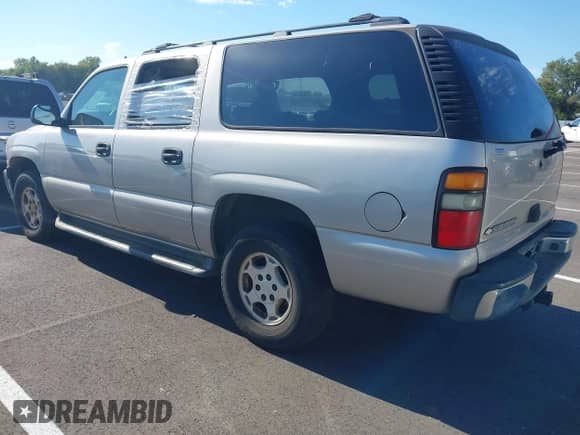 2006 Chevrolet Suburban LT z VIN 3GNEC16Z16G113539, wystawiony jako IAAI lot #43465228 z przebiegiem Nie podano mil oraz . Historia ofert i sprzedaży dostępna na DreamBid. Obrazek 3.