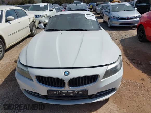 2011 BMW Z4 sDrive30i с VIN WBALM5C55BE380154, выставлен на аукционе IAAI как лот 41815724 с пробегом 118 062 миль миль и . История ставок и продаж доступна на DreamBid. Изображение 13.