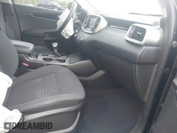 2020 Kia Sorento LX с VIN 5XYPG4A37LG711638, выставлен на аукционе IAAI как лот 42209693 с пробегом 38 007 миль миль и . История ставок и продаж доступна на DreamBid. Изображение 5.