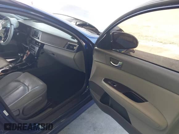 2016 Kia Optima EX with VIN 5XXGU4L31GG005233, listed as a IAAI auction lot 42763818 with 131,055 mi miles and . Bid and sale history available at DreamBid. Image 5.